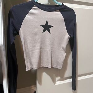 H&M star cropped shirt